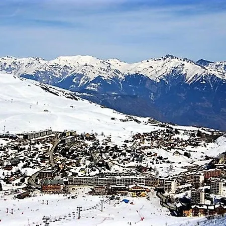 Cosy 4 Pers. Avec Balcon Sud, Depart Aux Pieds, Navette Gratuite, A 600m Des Commerces - Fr-1-417-8 Apartment